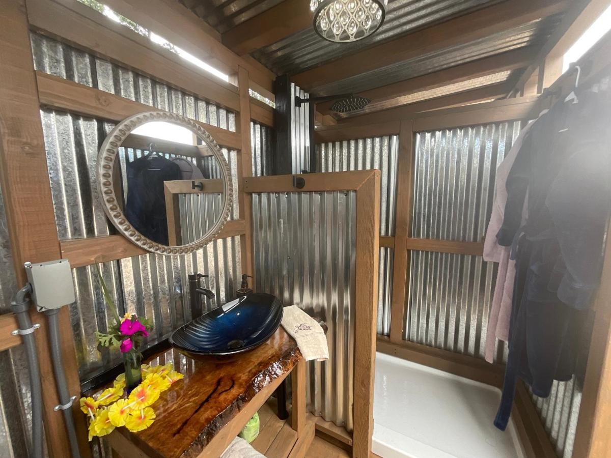 Готель Tiki Cabana Гаваян-Оушен-В'ю Екстер'єр фото